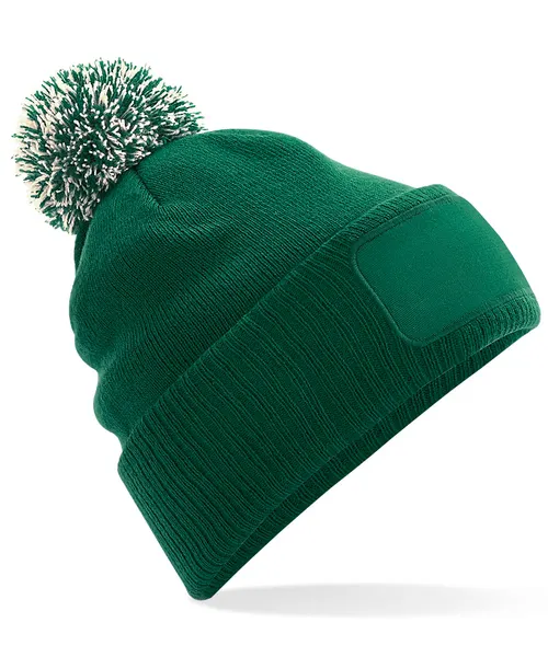 Beechfield Snowstar patch beanie in green, style BC443